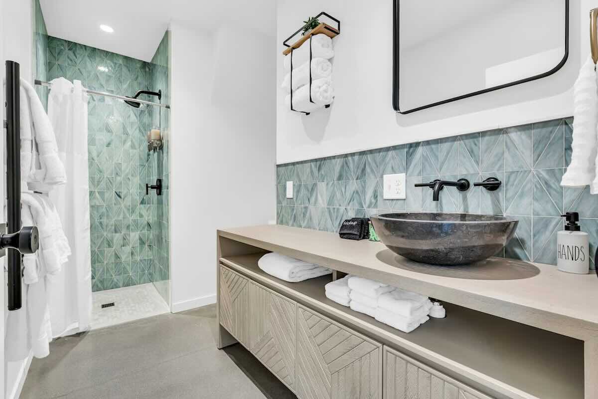 luxury retreat maine 2026 - bathroom