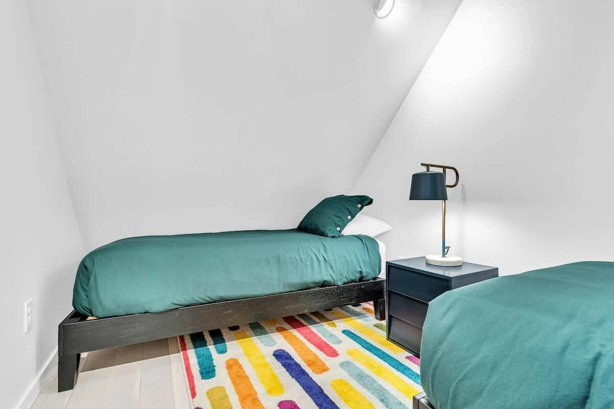 luxury retreat maine 2026 - twin bunk