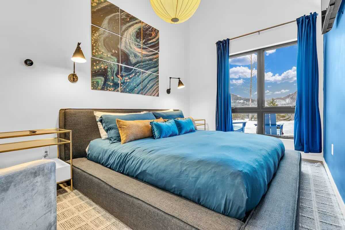 wellness retreat maine - king room