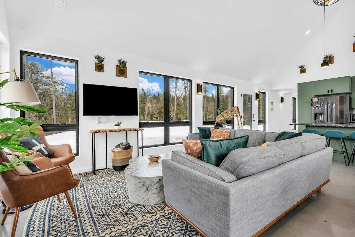 wellness retreat maine - living space